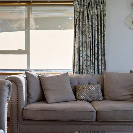 Not Usually Available - Lucky U! Auckland Extérieur photo