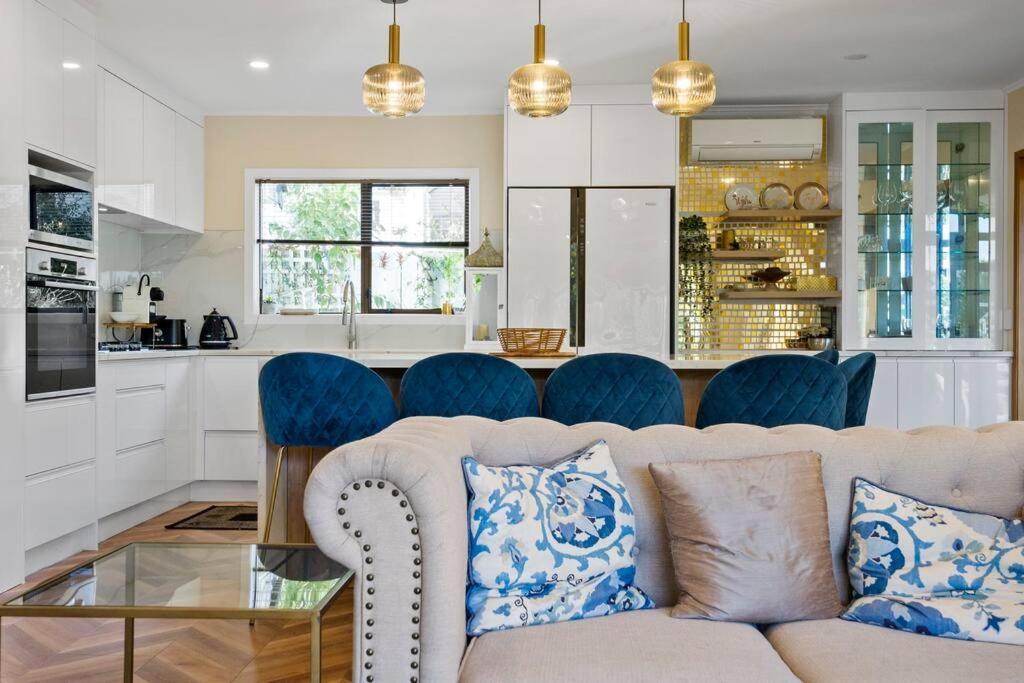 Not Usually Available - Lucky U! Auckland Extérieur photo
