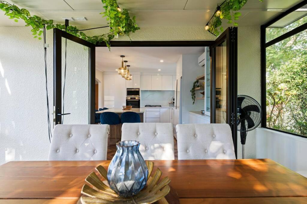 Not Usually Available - Lucky U! Auckland Extérieur photo